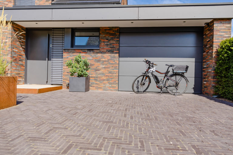 Frings_Galabau_natursteinarbeiten_einfahrt_warendorf_1920x1280