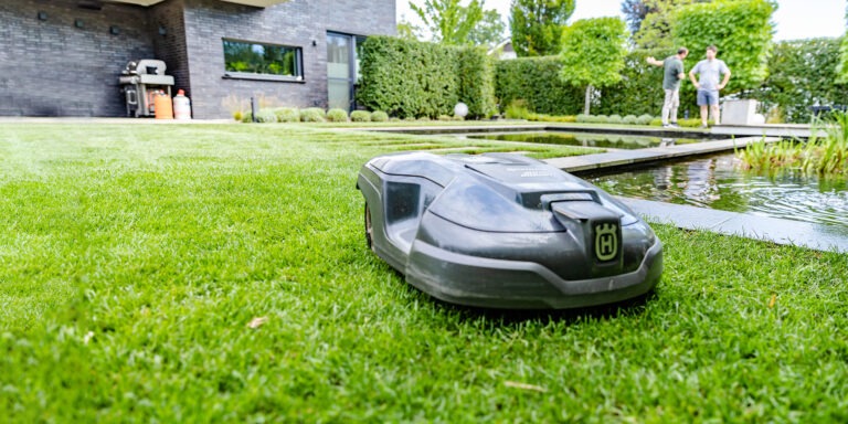 frings_galabau_warendorf_blog_automatisierte_gartenpflege